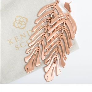 Kendra Scott Jewelry - Kendra Scott Lotus earrings Kendra Scott Jewelry - Kendra Scott Lotus earrings
